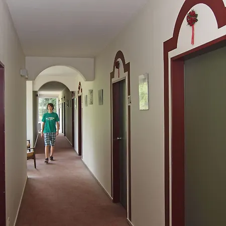 Waldhotel Felsenkeller