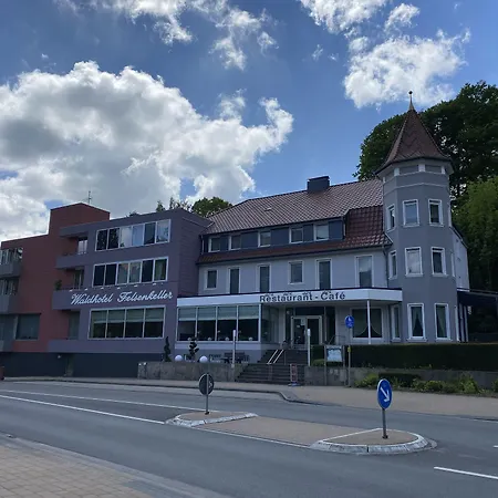 Waldhotel Felsenkeller Am Teutoburger Wald באד איבורג