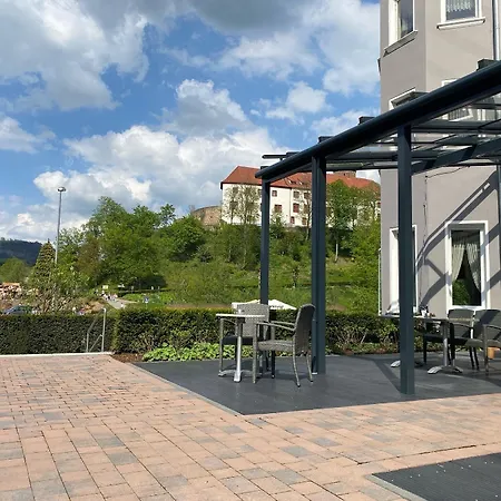 Waldhotel Felsenkeller Am Teutoburger Wald באד איבורג