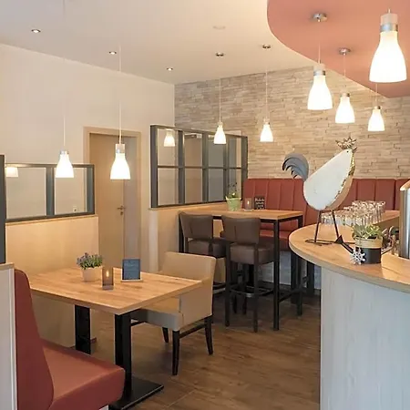 Hotel Waldhotel Felsenkeller Am Teutoburger Wald 2*